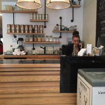 KX Yorkville - Reception with coffee bar - Gyms Near Me - Toronto, Ontario KX Yorkville - Reception with coffee bar - Gyms Near Me - Toronto, Ontario