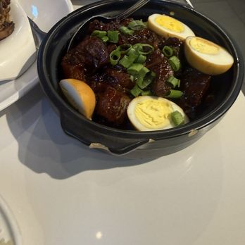 Rui's Shanghai Bistro - Shanghai style braised pork - Shanghainese Near Me - Redlands, California Rui's Shanghai Bistro - Shanghai style braised pork - Shanghainese Near Me - Redlands, California