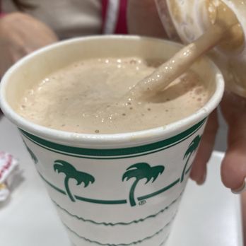 In-N-Out Burger - Neapolatin shake - Burgers Near Me - Denver, Colorado In-N-Out Burger - Neapolatin shake - Burgers Near Me - Denver, Colorado