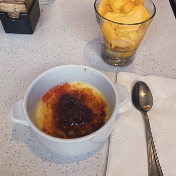 Hungry Crowd - Mango sorbet and creme brûlée - New American Near Me - Los Angeles, California