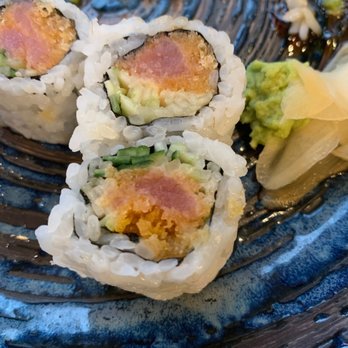 Sakana - The spicy tuna ain't right - Sushi Bars Near Me - Cambridge, Massachusetts Sakana - The spicy tuna ain't right - Sushi Bars Near Me - Cambridge, Massachusetts