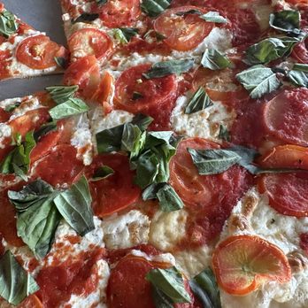 Gianna's - Margherita pizza - Italian Near Me - Yonkers, New York