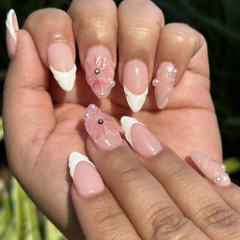La La Nails - The nail set that David did on me - Nail Salons Near Me - Knoxville, Tennessee