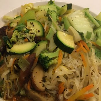 Amitabul - Tibetan High Noon noodles and vegetables - Vegan Near Me - Chicago, Illinois