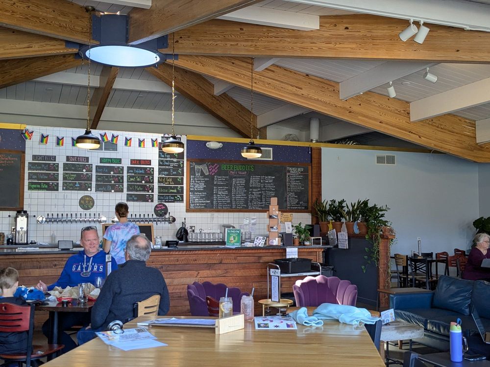 Food from Moon Hollow Brewing Company