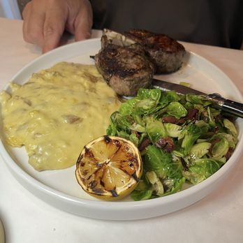 Fire Thyme Kitchen + Bar - Lamb chops - Comfort Food Near Me - Glenview, Illinois Fire Thyme Kitchen + Bar - Lamb chops - Comfort Food Near Me - Glenview, Illinois