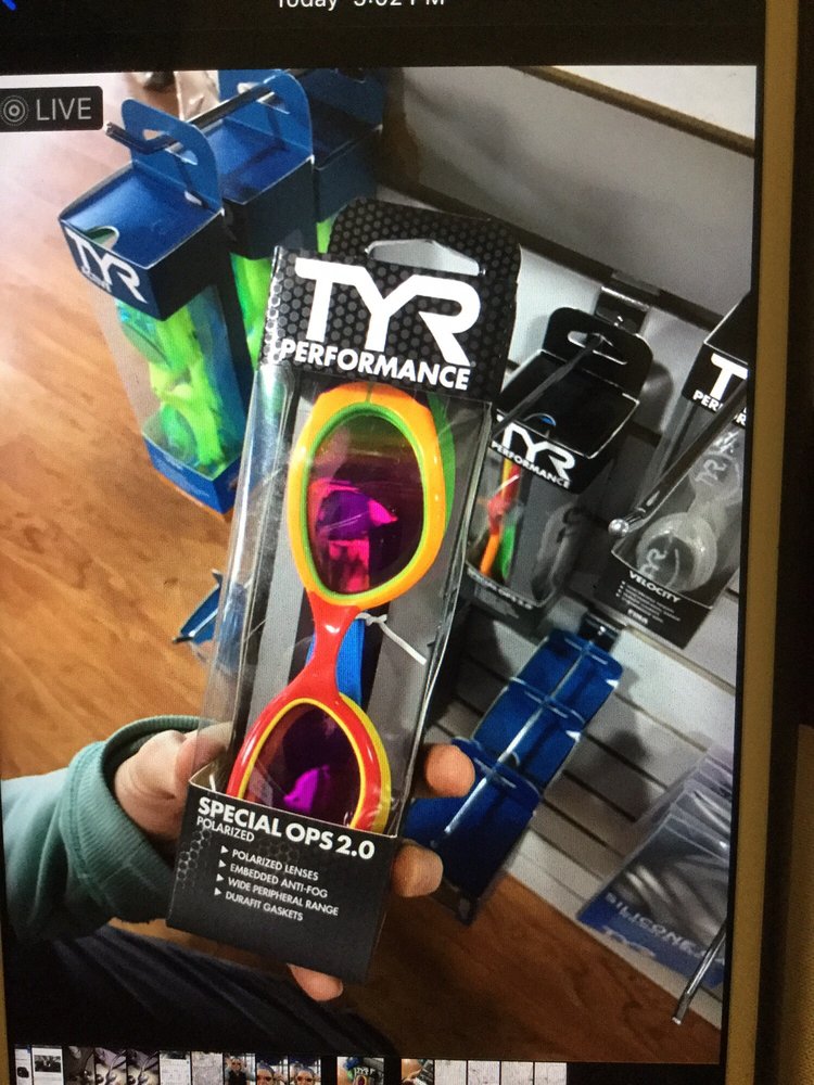 RACQUET AND JOG 3435 Richmond Rd, Texarkana, Texas Sports Wear