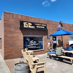 15 Mile Winery - Outside