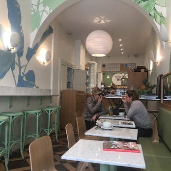 Maisie Café - Juice Bars & Smoothies Near Me - Paris, 75 Maisie Café - Juice Bars & Smoothies Near Me - Paris, 75