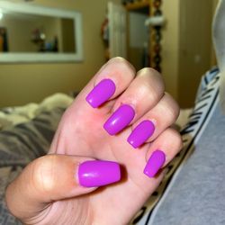 E Nails