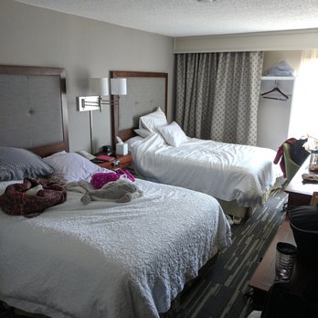 Hampton Inn Charlottesville - Small room. - Hotels Near Me - Charlottesville, Virginia