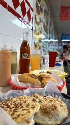 Taqueria Aguascalientes by null