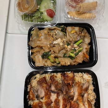 Niyom Thai Kitchen - Thai Near Me - Flushing, New York Niyom Thai Kitchen - Thai Near Me - Flushing, New York