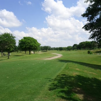 The Golf Club at Cinco Ranch - First hole. - Golf Near Me - Katy, Texas The Golf Club at Cinco Ranch - First hole. - Golf Near Me - Katy, Texas