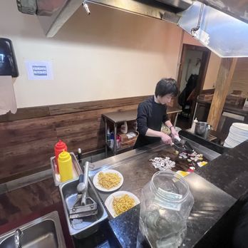 Golden Wok - Making hibachi - Chinese Near Me - Emporia, Kansas