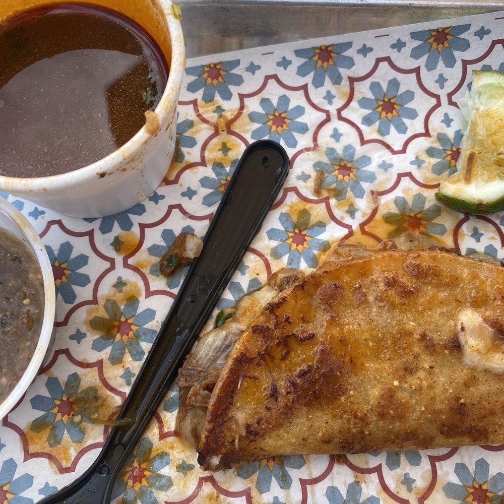 Muchachas - Birria tacos - Mexican Near Me - Tampa, Florida Muchachas - Birria tacos - Mexican Near Me - Tampa, Florida