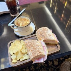 Bibliotheque - Prosciutto sandwich