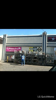 Boone's Feed by null