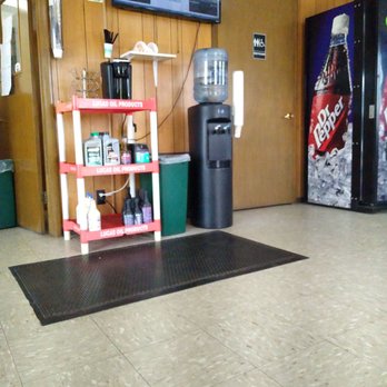 Pro Lube-N-Tune - Inside - Tires Near Me - Billings, Missouri Pro Lube-N-Tune - Inside - Tires Near Me - Billings, Missouri