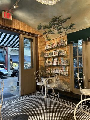Cafe Beignet, Royal Street by null