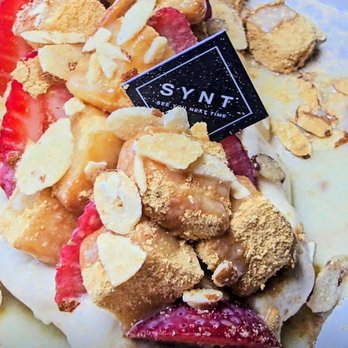 SYNT Coffee - Strawberry Injeolmi Croffle - Coffee & Tea Near Me - Los Angeles, California SYNT Coffee - Strawberry Injeolmi Croffle - Coffee & Tea Near Me - Los Angeles, California