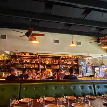 Cafe La Trova - 1940/50s bar - Cocktail Bars Near Me - Miami, Florida