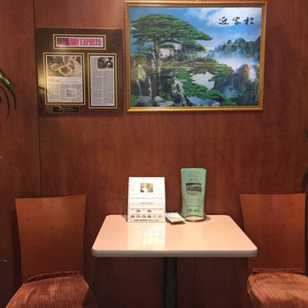 Veggie Lee - Front waiting area - Vegan Near Me - Hayward, California
