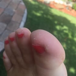 Pro Nail's - Rushed and not a good job.