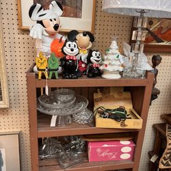 Antique Galleries of St. Petersburg - Felix and Mickey Mouse