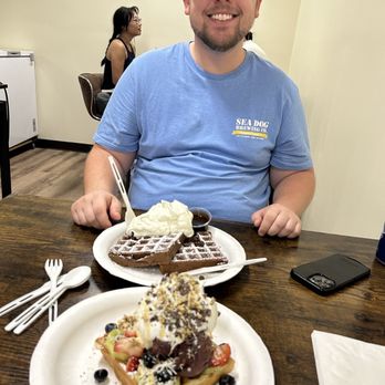 Waffle and Berry - Acai and chocolate waffle - Waffles Near Me - Honolulu, Hawaii Waffle and Berry - Acai and chocolate waffle - Waffles Near Me - Honolulu, Hawaii