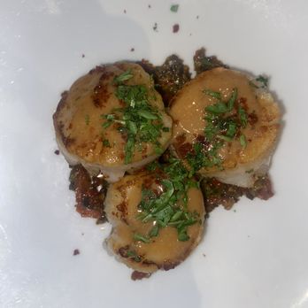 La Marcha Tapas Bar - Scallops - Spanish Near Me - Berkeley, California