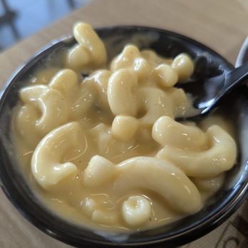 Pollo Campero Manassas - Macaroni and cheese - Fast Food Near Me - Manassas, Virginia