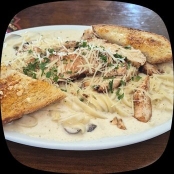Krisamz kitchen - Chicken Alfredo - Sandwiches Near Me - Orange Cove, California