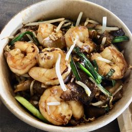 Chow Kway Teow with Shrimp Chow Kway Teow with Shrimp