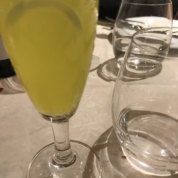 Nuova Valiglia - Limoncello on the howz - Italian Near Me - Venezia, VE Nuova Valiglia - Limoncello on the howz - Italian Near Me - Venezia, VE