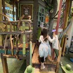 Oak Park Dentistry for Children & Orthodontics - Fun little spot for the kiddos