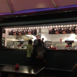 Burger House - The counter