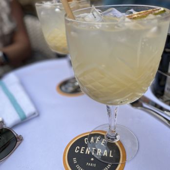 Café Central - St. Germain Spritz - Cafes Near Me - Paris, 75 Café Central - St. Germain Spritz - Cafes Near Me - Paris, 75