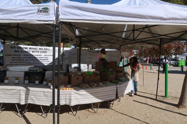 Santa Monica Saturday Pico Farmers Market by null