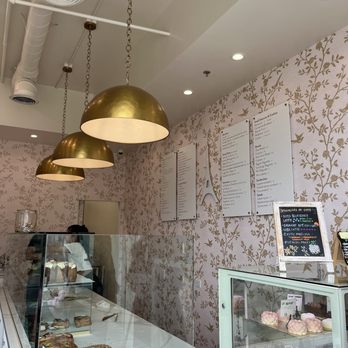 Paris En Rose - Cafes Near Me - Del Mar, California Paris En Rose - Cafes Near Me - Del Mar, California