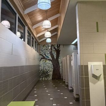 Chambers County Safety Rest Area Westbound - Nice clean restrooms - Rest Stops Near Me - Hankamer, Texas