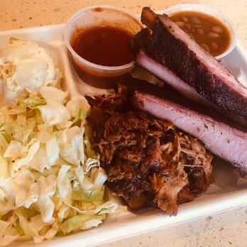 Smoke & Spice Maui - 2 meat combo, pulled pork and pork ribs - Caterers Near Me - Kihei, Hawaii