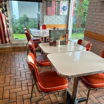 Dandee Donut Factory - Donuts Near Me - Deerfield Beach, Florida