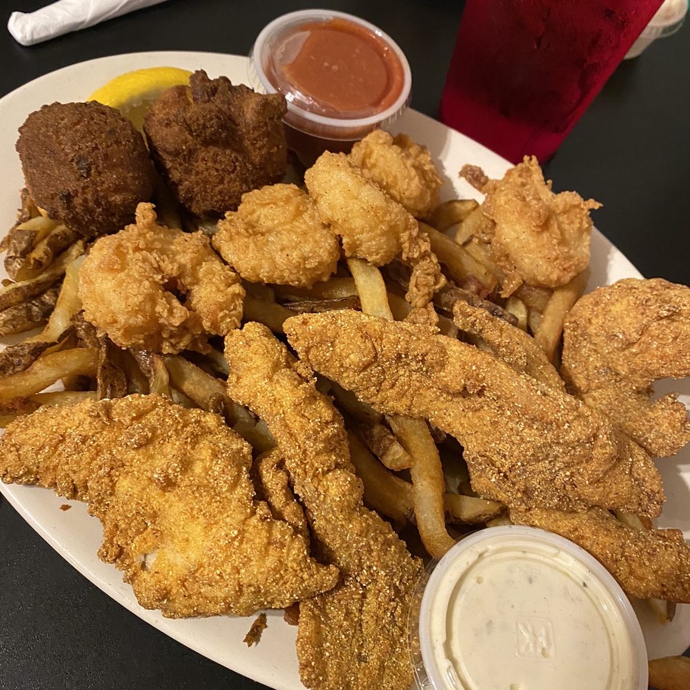 Dempsey's Poboys - Fish and shrimp basket - Seafood Near Me - Baton Rouge, Louisiana