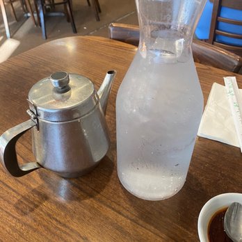Kon Chau Restaurant - Complimentary hot tea - Dim Sum Near Me - Miami, Florida Kon Chau Restaurant - Complimentary hot tea - Dim Sum Near Me - Miami, Florida