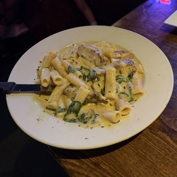 Hops at the Paddock - Popeye Pasta - New American Near Me - Allentown, Pennsylvania Hops at the Paddock - Popeye Pasta - New American Near Me - Allentown, Pennsylvania