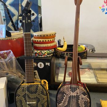 Sunrise Restaurant - Instruments from Okinawa - Sushi Bars Near Me - Honolulu, Hawaii