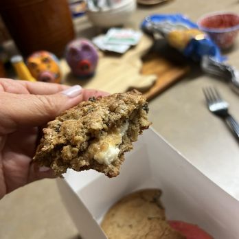Dvour Desserts - Cookies - Desserts Near Me - Memphis, Tennessee