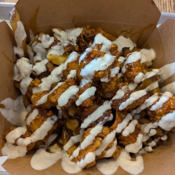 The Dirty South - Fried Chicken Poutine at Dirty South, Hamilton - Food Trucks Near Me - Hamilton, Ontario The Dirty South - Fried Chicken Poutine at Dirty South, Hamilton - Food Trucks Near Me - Hamilton, Ontario