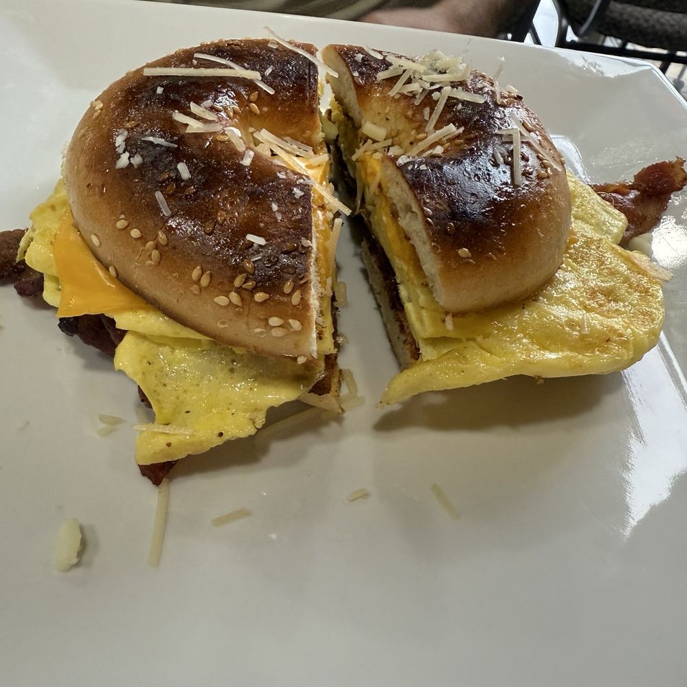 GG Brunch Haus - Breakfast & Brunch Near Me - Naples, Florida